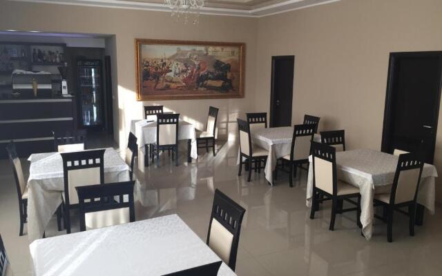 Haris Hotel