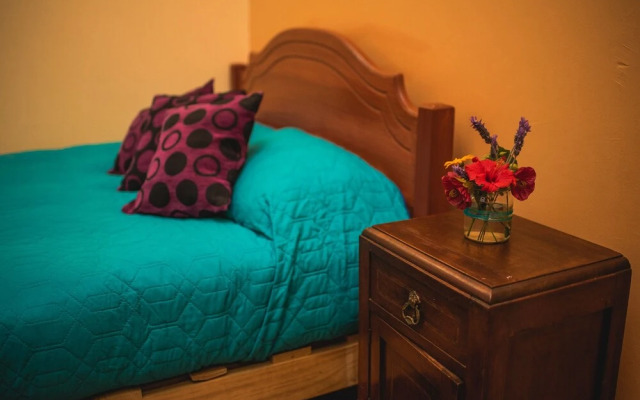 Kom Hostal - Hostel