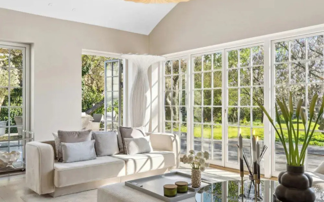 Sanders Swan - Marvellous Villa Close to the Center of Copenhagen