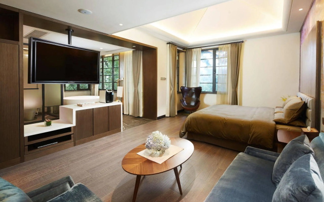 Yuanlifetel.West Lake