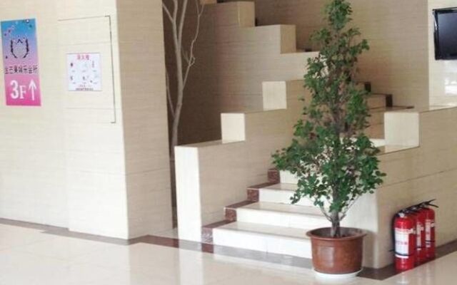 Fuyang Golden Beach Hotel