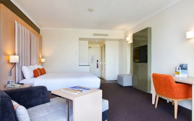 Mercure Gold Coast Resort
