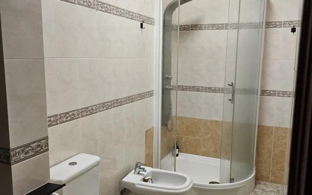 Light Spacious Almada Apartment