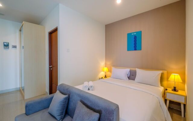 Cozy And Great Choice Studio At Grand Kamala Lagoon Apartment