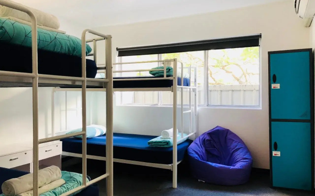 Отель Roamer Brisbane