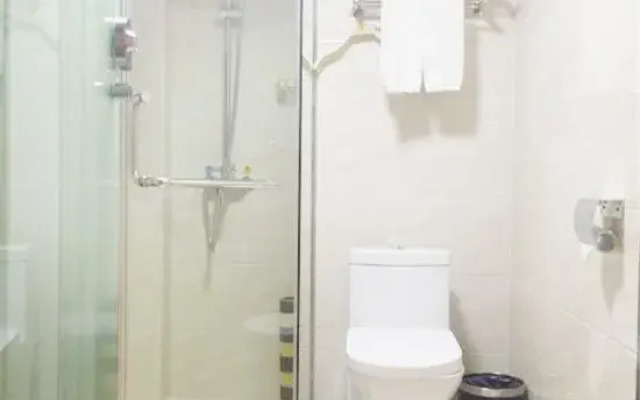 Lingxiu Hotel