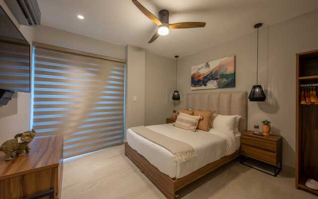 Kippal Diamante Unwind in Style