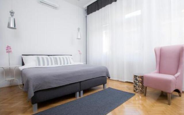Dom Apartman