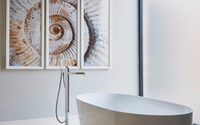 4 Bedroom House in Battersea Sleeps 7