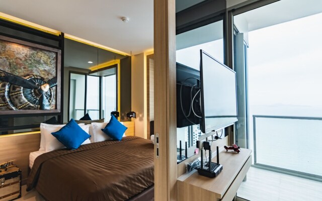 The Riviera Wongamat by Pattaya Holiday