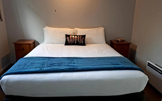 Edgewater Motel Te Anau – Guest Rooms – Te Anau