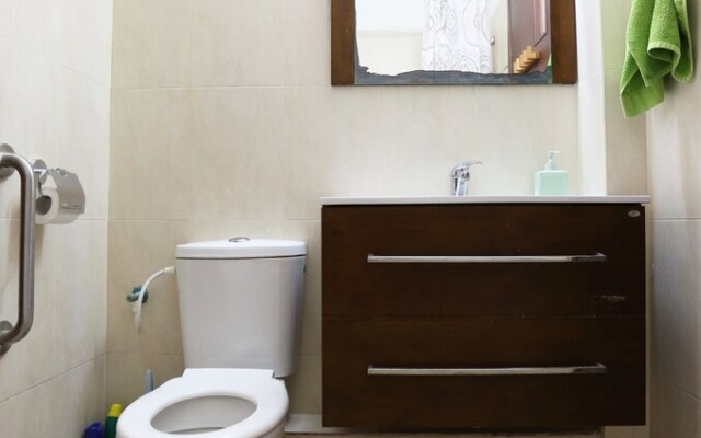 3BR balcony Hayarkon Tel Aviv