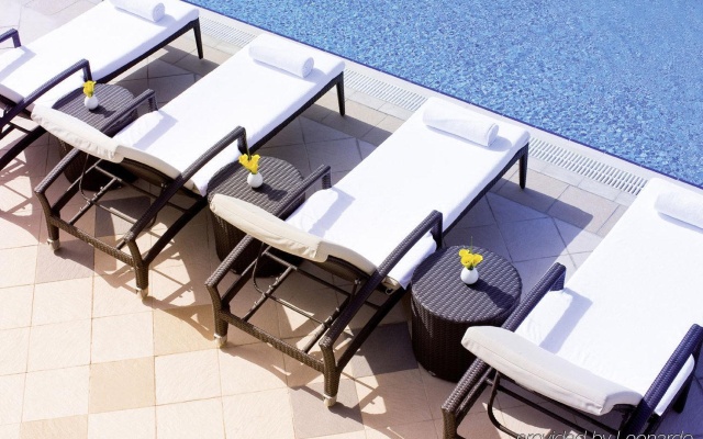 AVANI Deira Dubai Hotel, фото 3