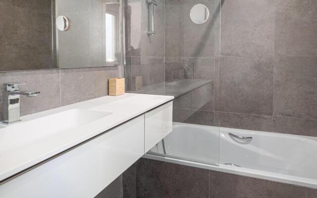 Blue Suite 2346