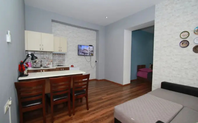 Rose Apartment in Tbilisi