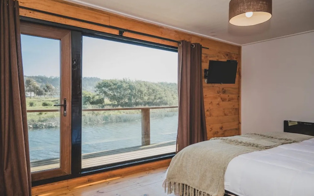 Hotel Puerto Madera