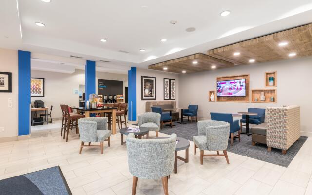Holiday Inn Express & Suites Lagrange I-85 by IHG