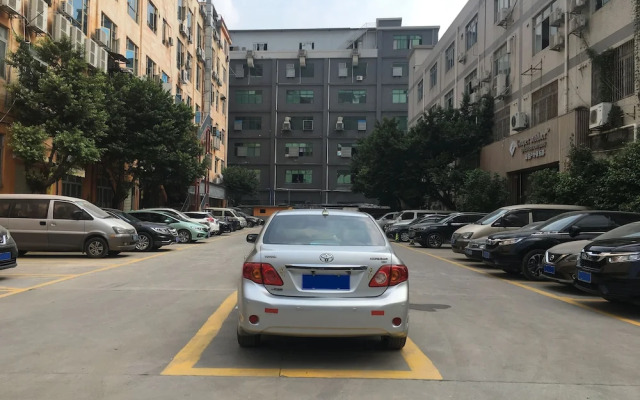 Guangzhou Helong Hotel