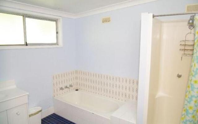 Hi View, 18 Dulconghi Street