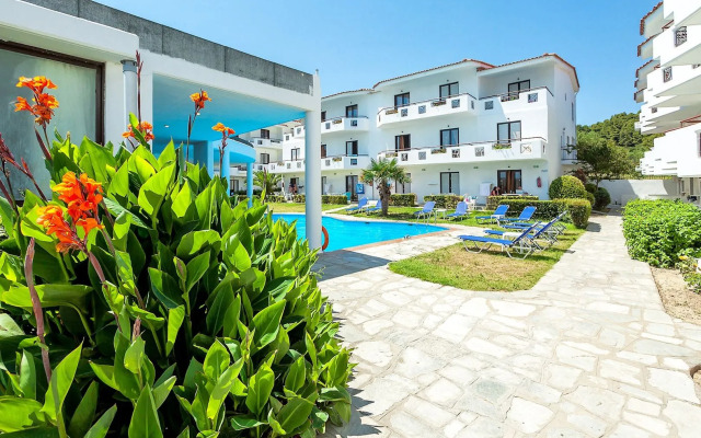 Xenios Dolphin Beach Hotel