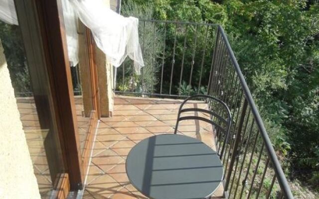 Il Merlo Della Rocca