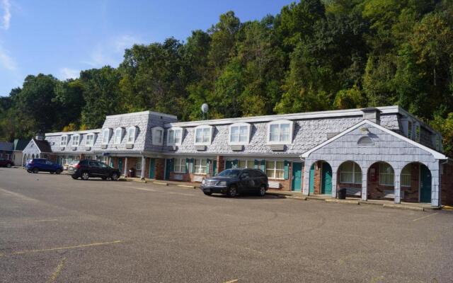 Country Squire Inn & Suites