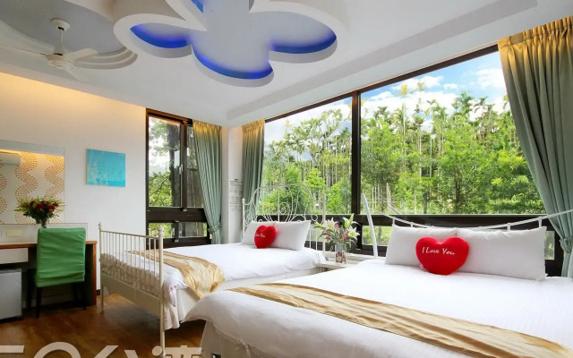 Full House Bed and Breakfast