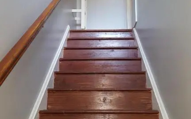 Private Garden Apartment