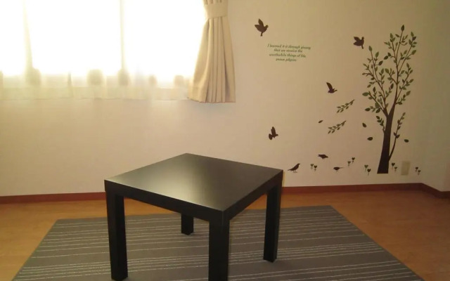 Guesthouse Comodo (Female Only)