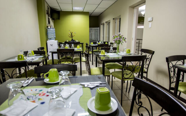 Hotel Las Gardenias