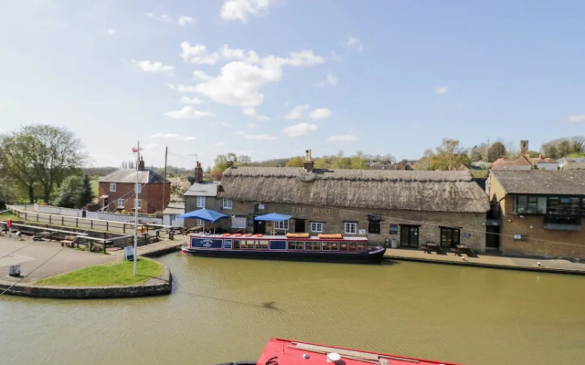 3 Canalside Cottages