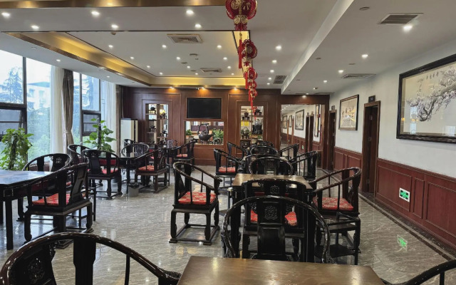 Meishan Huangming Hotel (Sansuxuan Branch)