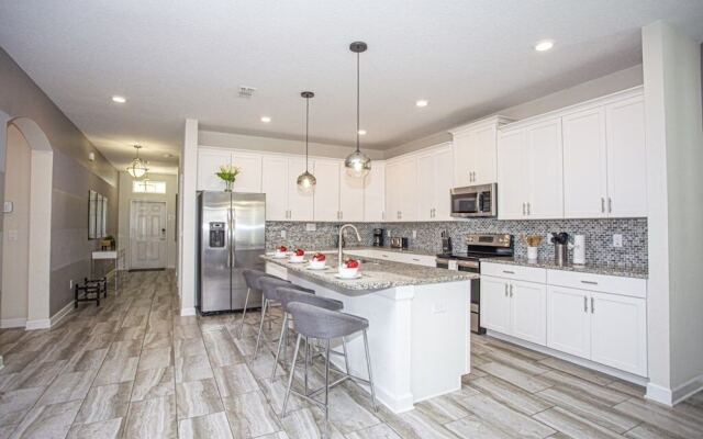 4718sh - Storey Lake 6 Bedroom Villa