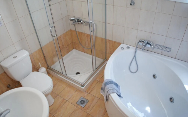 Villa-aris Stunning sea Views