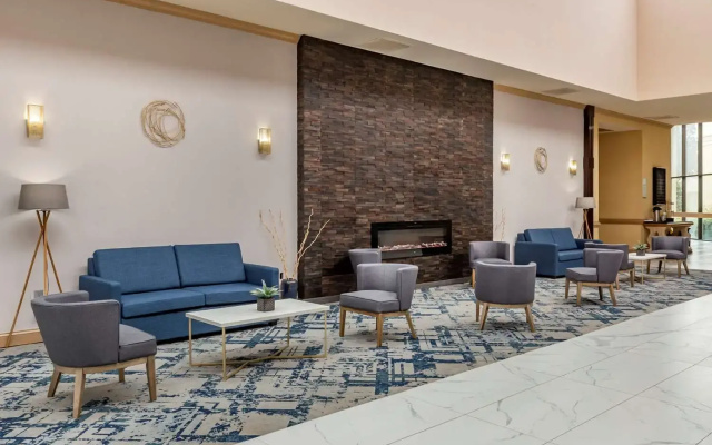 Holiday Inn Fayetteville-I-95 South