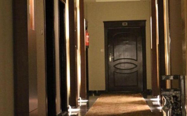 Al Joon Aparthotel