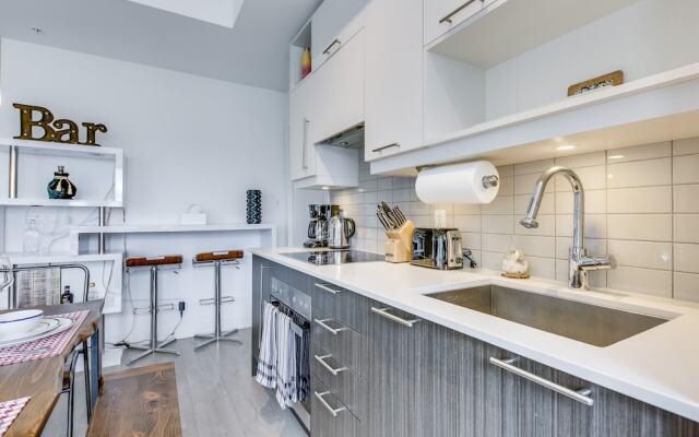 Amazing 1BR Luxury Condo Sleeps 3