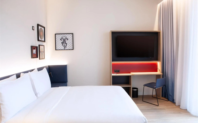 hotelImage