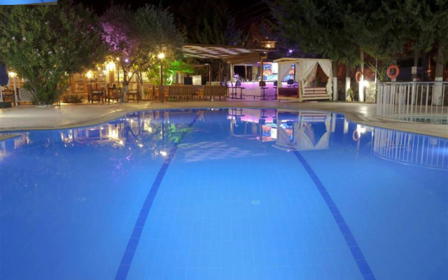 Gokcen Hotel & Apartments