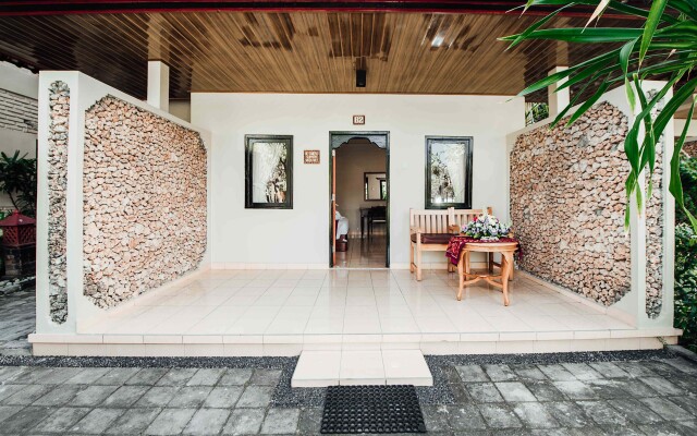 Kuta Puri Bungalows, Villas and Resort