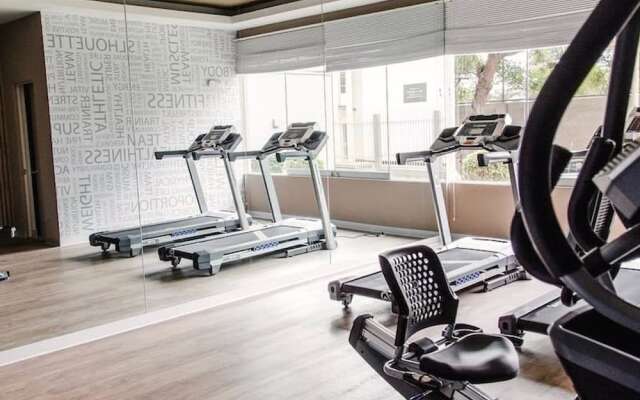 w Cozy 2BR in Luxury Building in Barranco