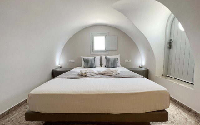 White Lily - Adults Only 16 plus