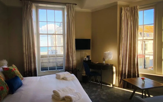 Chapter 1 Hotels