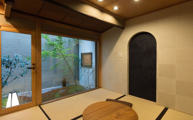 'Kakishibu-an' Machiya Holiday House