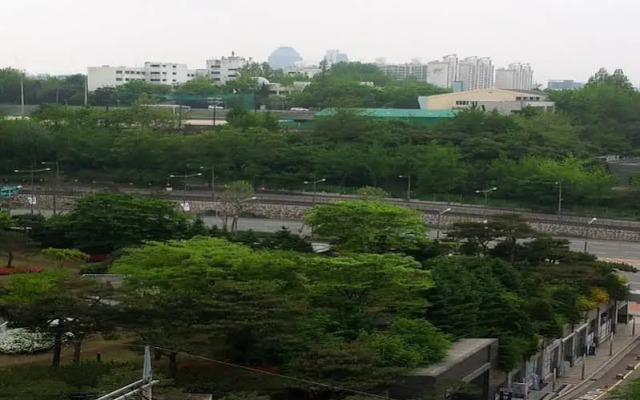 Queenville Guesthouse COEX Female Only Gangnam