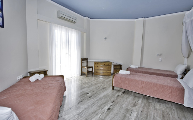 Villa Nikos Karamolegos