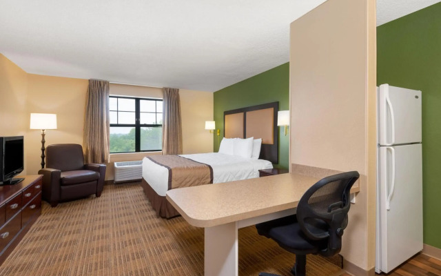 Extended Stay America Suites Chicago Schaumburg I90