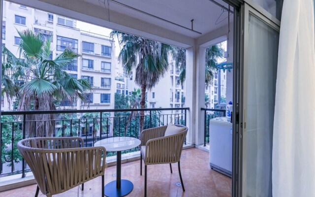 Locals Boutique Apartment Huafa Plaza 21