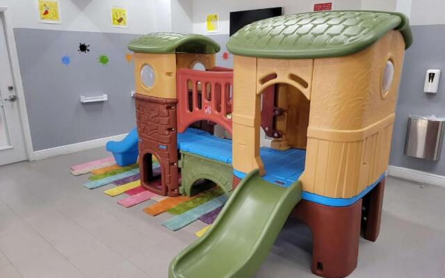 Modern Brickell Condo With Ocean City Views