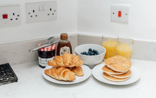 Chalk House - Pet Friendly - From 125 Per Night